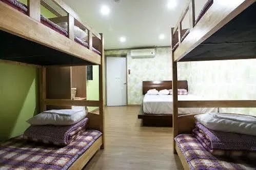 Yellow Hostel Songdo Beach Busan Hotel